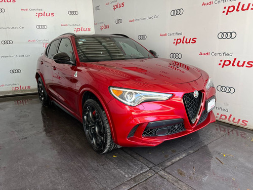 Alfa Romeo Stelvio 2.9L Quadrifoglio Verde V6 Bi-Turbo At