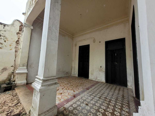Casona Colonial A Dos Cuadras Del Parque De La Mejorada