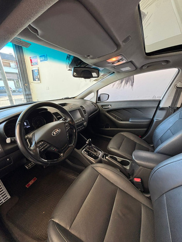 Kia Cerato 2.0 Sx At6