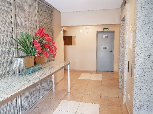 Apartamento À Venda Na Rua Visconde De Nacar, Centro, Curitiba - Pr - Liv-11763