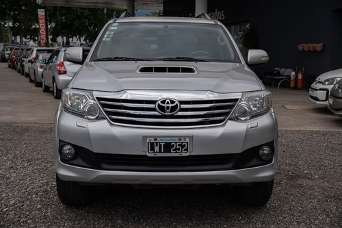 Toyota SW4 4X4 SRV 3.0 TDI-C3 SW4 4X4 SRV 3.0 TDI-C3