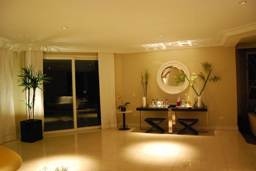 Casa À Venda No Tamboré 02 Com 4 Suítes - Cnc1503