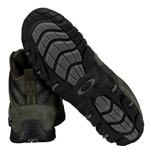 Oakley shactor mid 2025