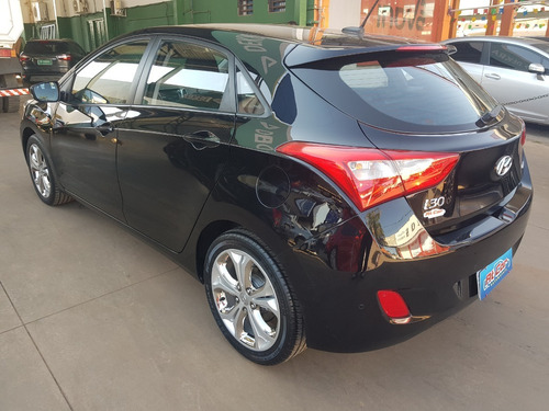 Imagem 6 de 12 de I30 Gls 1.6 Flex Automatico 2013/2014 Preto Completo.