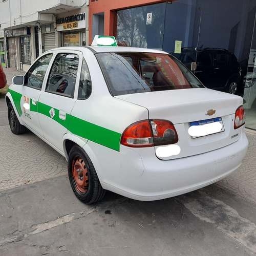 Imagen 10 de 14 de Taxi Chevrolet Classic 4 P Ls C/gnc Y Habilitacion - 2017