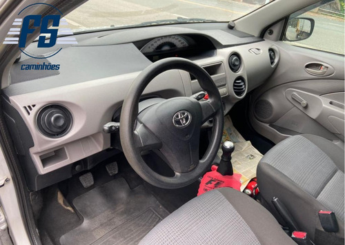 Imagem 10 de 11 de Toyota Etios 1.3 Ano 2013 Fs Caminhões