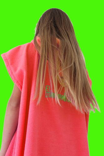 Imagen 2 de 3 de Poncho Toalla 10 A 7 Años Coral C/ Amarillo