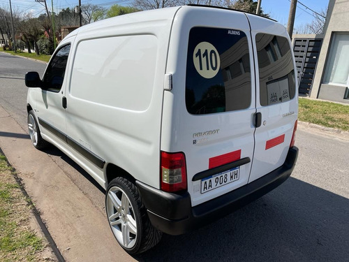 Imagen 7 de 16 de Peugeot Partner 2017 1.6 Hdi Furgon Confort