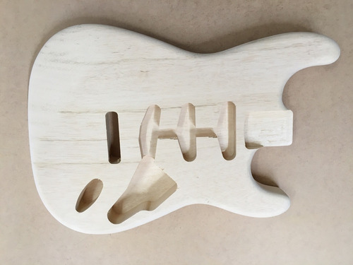 Imagem 1 de 6 de Corpo Guitarra Modelo Strato Em Marupá