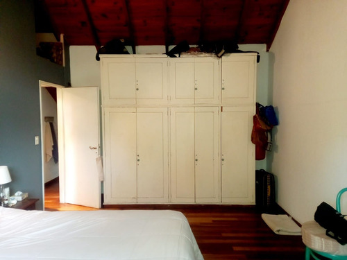 Imagen 14 de 28 de Chalet En Venta De 4 Dormitorios C/ Cochera En Quilmes