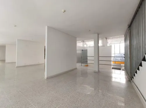 Local En Arriendo En Centro. Cod A24591