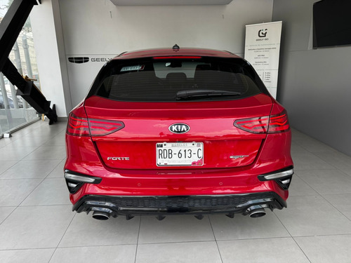 Kia Forte 1.6 Hb Gt At Doble Embrague