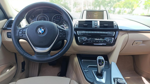 BMW Serie 3 320i 2.0 16v Turbo Active Flex 4p Automatico