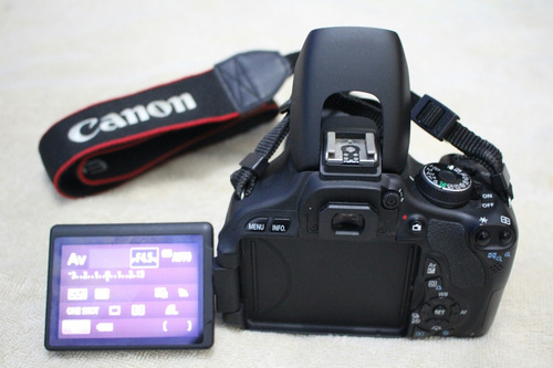 Camera Canon T3i Com Lente Ef-s 18-55mm