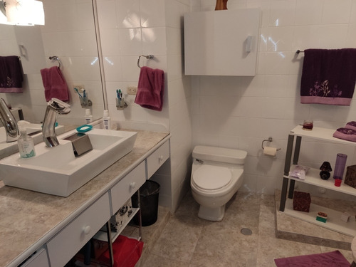 Imagen 14 de 14 de Apartamento Amplio De 150mts. 4hab; 3 Baños; Piso Bajo.