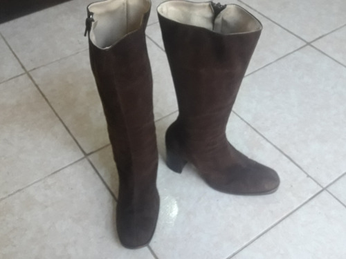 Botas Caña Alta Gamuza