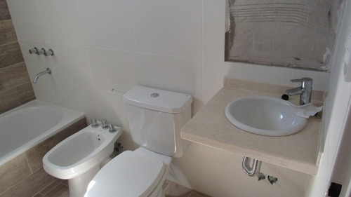 Imagen 7 de 15 de Departamento En La Plata Calle 2 E/ 57 Y 58 - Dacal Bienes Raices