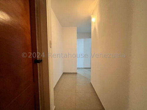 Apartamento En Alquiler En Colinas De La Tahona, 92m2 3h, 2b, 2p Mls 25-14016
