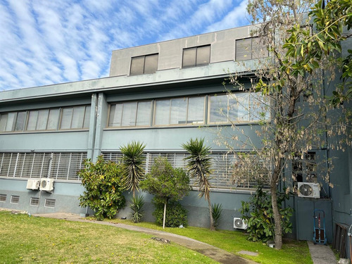 Edificio Corporativo Para Arriendo En Ñuñoa, 0,33 Uf/m²