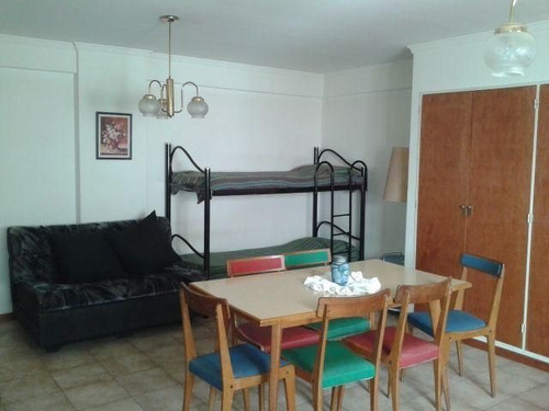 Imagen 4 de 7 de Temporada | 1 Ambiente Al Lateral
