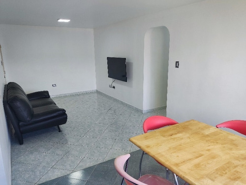 Imagen 11 de 20 de Fernando Guerrero Vende Apartamento Valle Alto Mañongo.