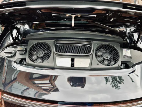 Porsche 911 911 Carrera 4 Black Edition