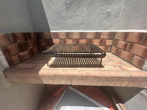 4 Ambientes Tipo Casa Sin Expensas, Refaccionado A Nuevo!!