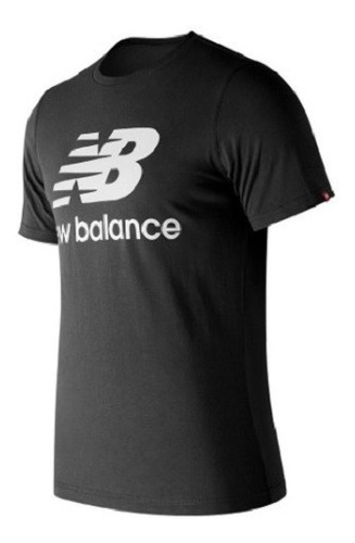 Remera New Balance Esse Stck Logo Hombre Negro