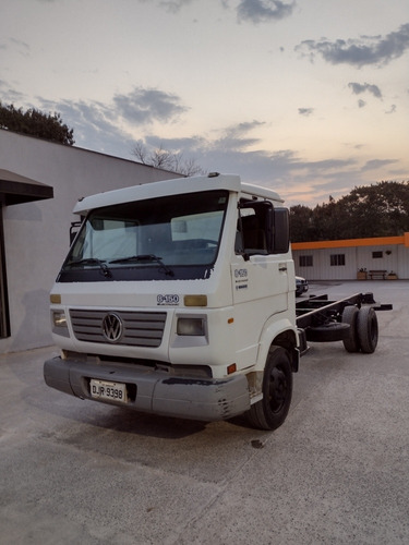 Imagem 1 de 8 de Volkswagen 8.150e