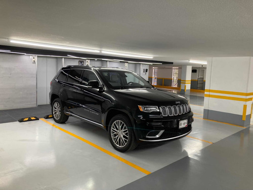 Imagen 1 de 15 de Jeep Grand Cherokee