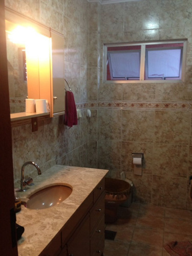 Imagem 4 de 19 de Casa De 2 Pisos 4 Dormitórios - 4332