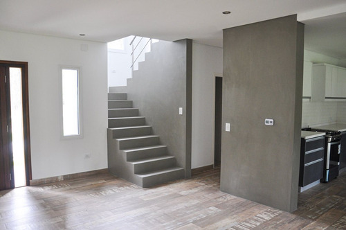 Casa Alamos A Etrenar,con Gas Natural