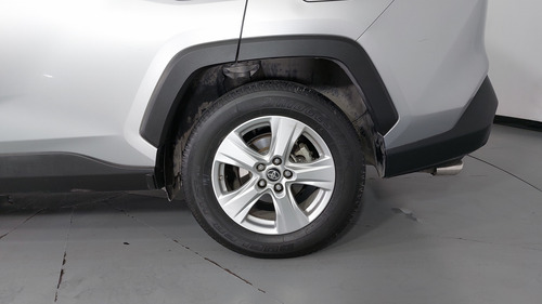Toyota RAV4 2.5 XLE AWD AT