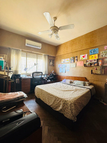 Departamento En Venta, Con Cocheras, A Reciclar!!! Recoleta.