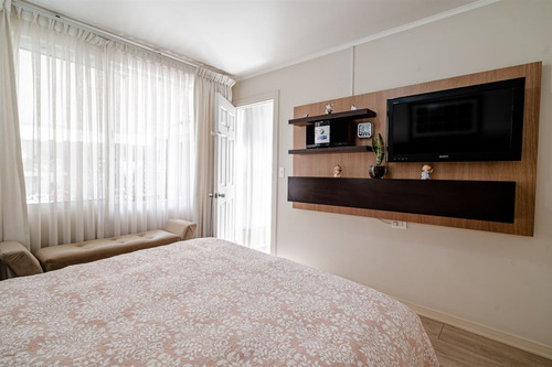 Casa En Venta De 3 Dorm Con Dpto Independiente. Las Condes