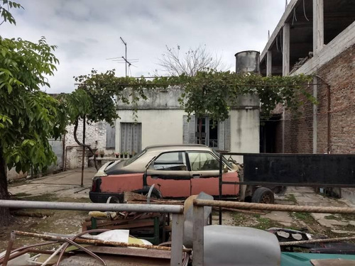 Imagen 3 de 10 de Propiedad En Venta Con Estructura Para Dos Locales Comerciales Y Vivienda