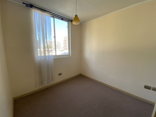 Departamento En Venta De 2 Dorm. En Curicó
