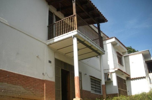 Imagen 2 de 6 de Laura Villarroel 0414913708 Colinas Bello Monte 21-14882