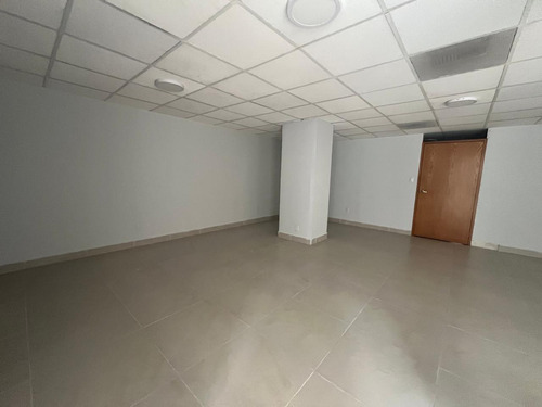 Oficina En Renta - Anzures - 65 M2 - Piso 4