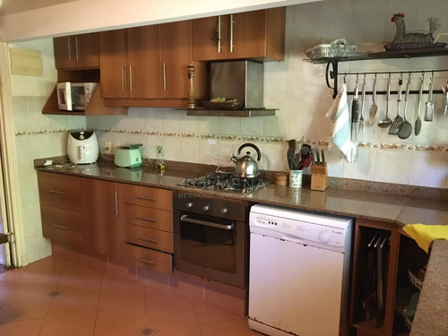 Muy Linda Casa Con Espectacular Terreno De 6000 Mts2 Parquizados!