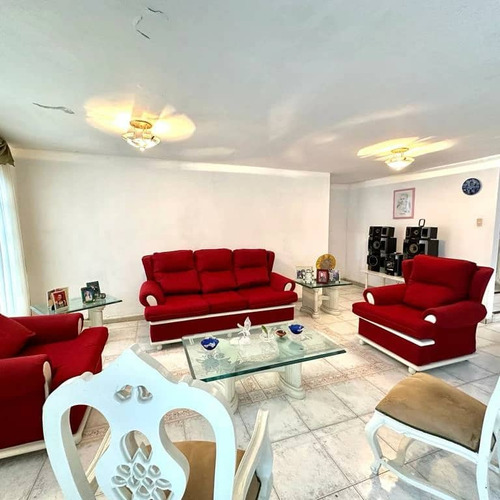 Casa Multipropósito En Pueblo Nuevo, Ambrosio Plaza Nr
