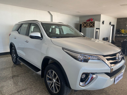 Toyota Hilux 2.8 Srx 7 Lugares 2020/2020