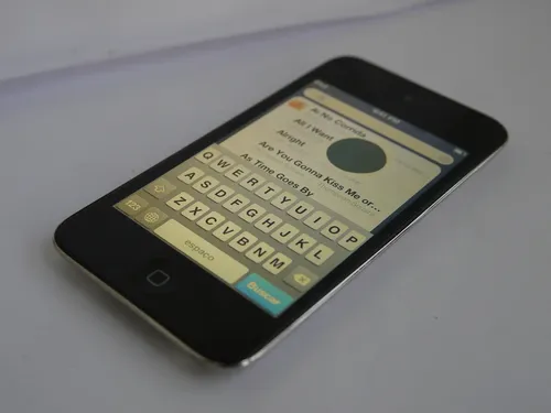 Apple Ipod Touch 4 Geração 8gb Com Detalhe | MercadoLivre