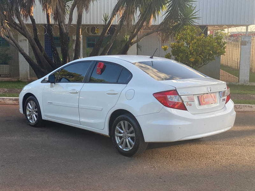 Imagem 4 de 11 de Honda Civic Lxr