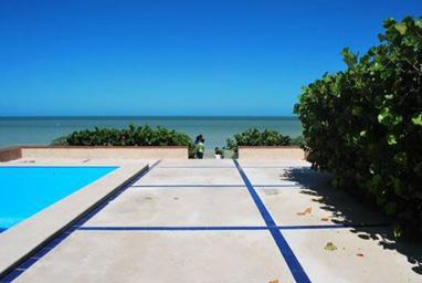 Casa Frente Al Mar  En  Chicxulub Yucatan Puerto Progreso Con 100m De Fondo