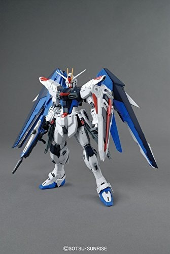 Kit De Construcción Bandai Hobby Mg Freedom Gundam Versión