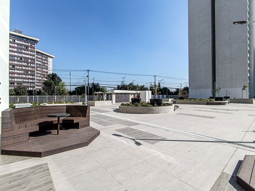 Edificio Av. María Rozas Velásquez Vista Sur Piso 28