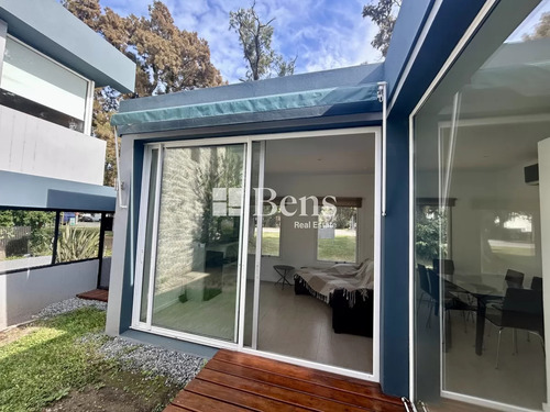 Venta Casa 2 Amplios Dormitorios Escritorio - Barbacoa - Padrón Único - Real De San Carlos - Colonia Del Sacramento