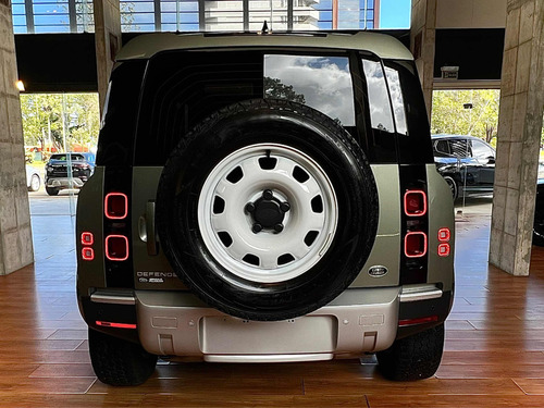 Land Rover Defender New Model 90 P300