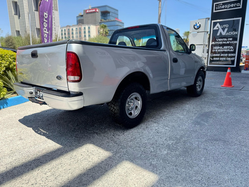 Ford Lobo F-150 Cabina Regular Xl T/m Plata 1999